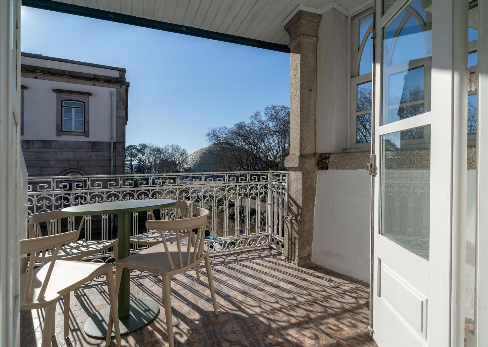 Limehome Porto Rua De Dom Manuel II Екстериор снимка